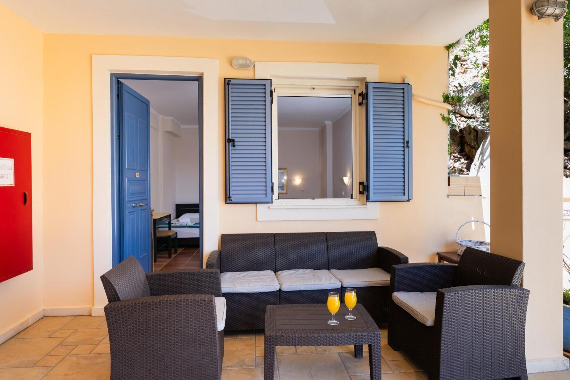 Ionio Hotel Nikiana Esterno foto
