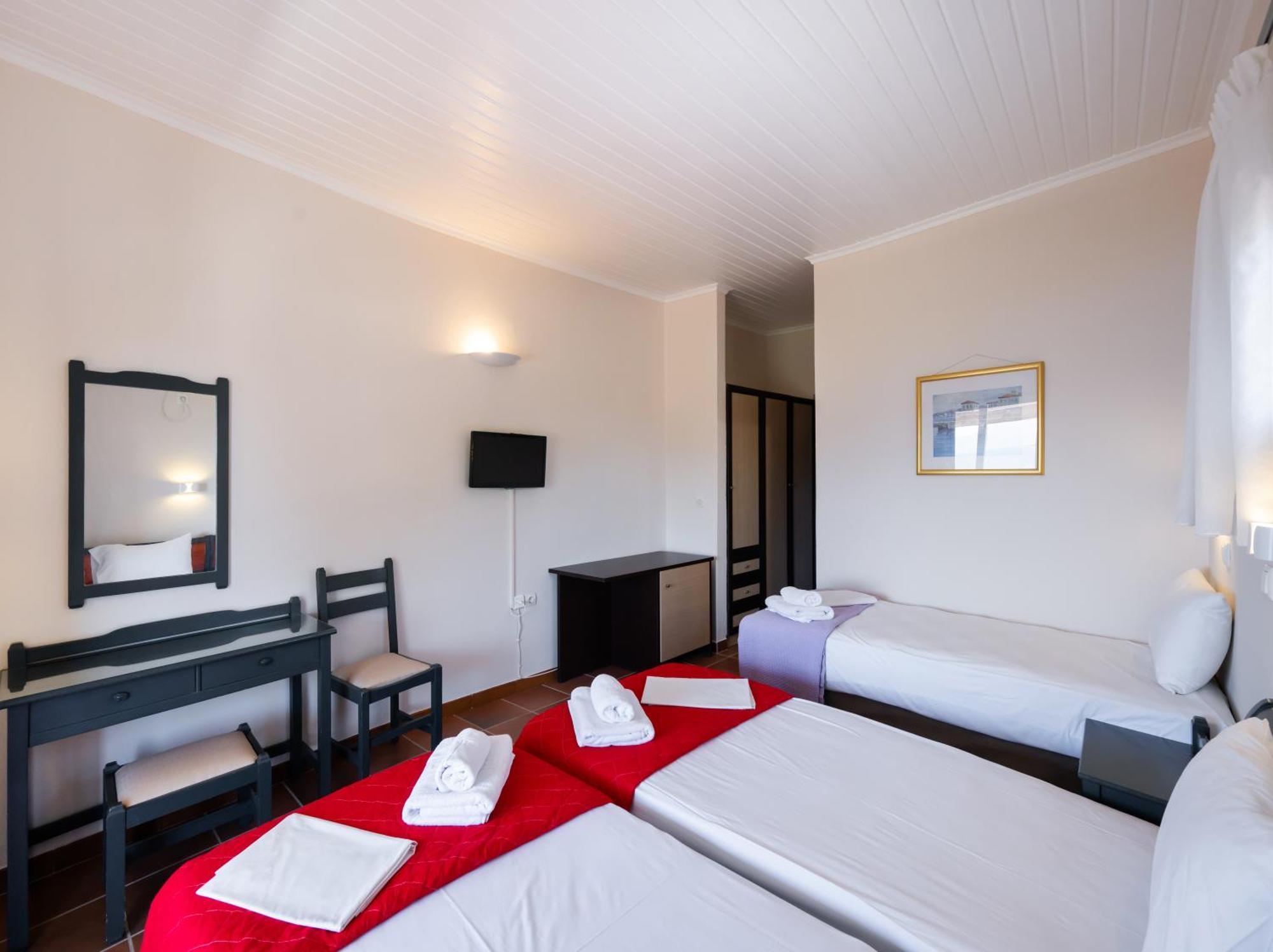 Ionio Hotel Nikiana Esterno foto