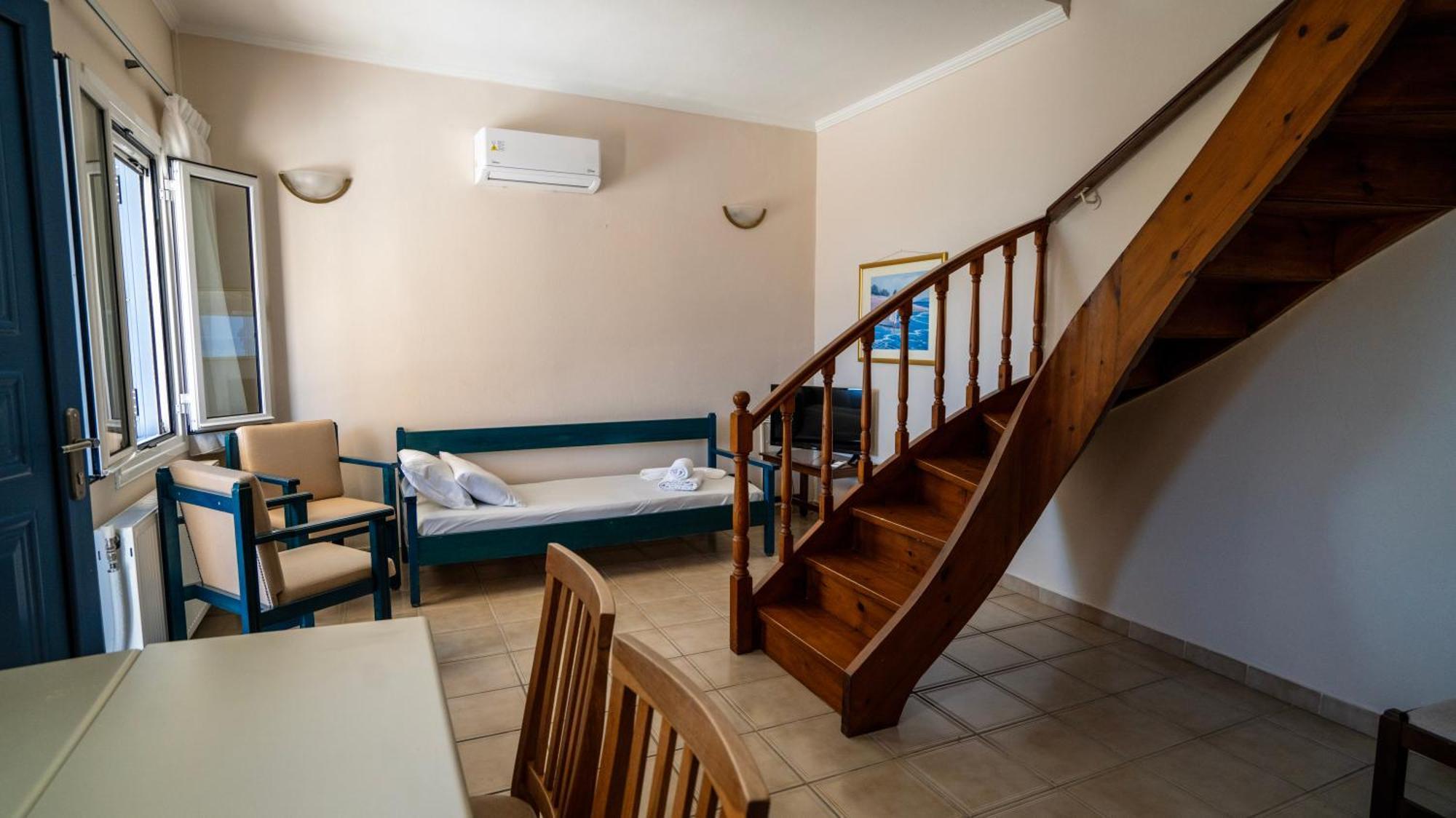 Ionio Hotel Nikiana Esterno foto